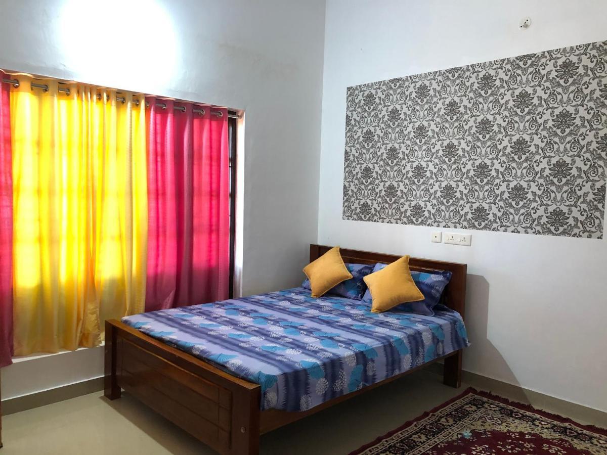 Candlehut Homestay Nīleshwar Екстериор снимка